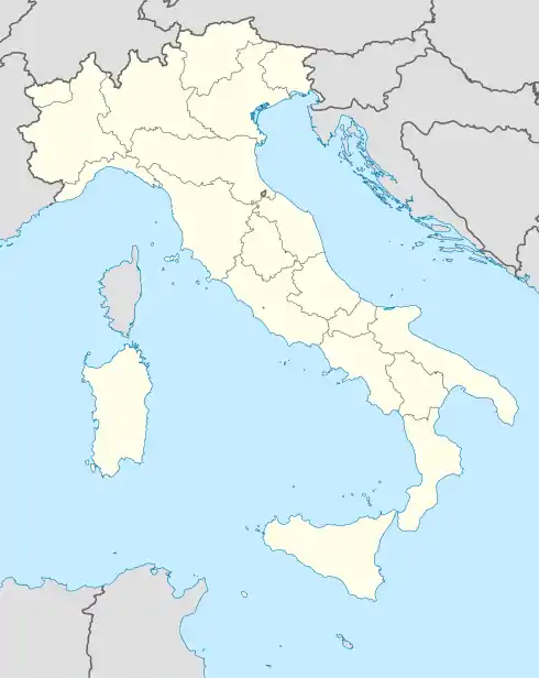 Castello di Cisterna ubicada en Italia